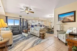 Beachside Bliss Walk to Beach Great Amenities OW5-401 - Edgewater
