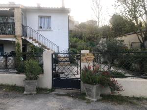 Bienvenue « À l’ombre du figuier »