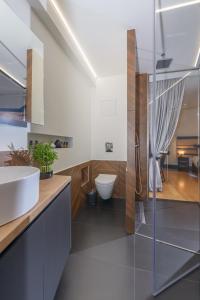 Central Studio with AC-WIFI by HOSPI S2