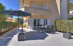 Playamar by Rentallorca