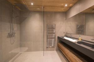 Savoielac - La Clusaz- Piscine intérieure : Chalet Viking