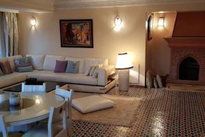 Typical large central appt in Gueliz with nice view