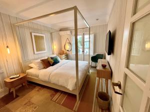 Deluxe King Room room in The Pearl - Marbella B&B