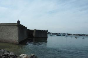 Appartements Feet in the water breathtaking 180 sea view! : photos des chambres