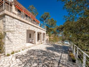 Grand T2 Clim & Wifi en Rez de villa proche mer