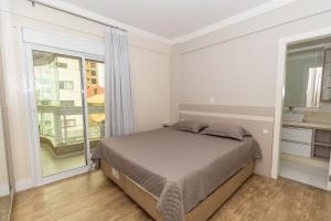 006 - Amplo 3 quartos com vista mar em Bombas