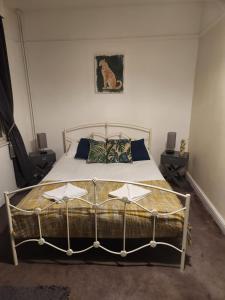 Russel Square Apartment 2