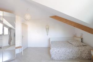 Maisons de vacances Pretty terraced house with garden level and garage : photos des chambres