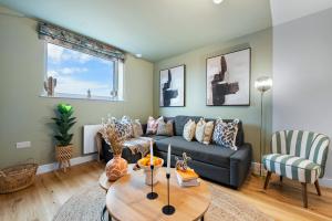 Luxury 1-Bedroom Stylish & Cosy Apartment, Central Southampton! Stylish abode Sleeps 4, Great Location! - by Blue Puffin Stays