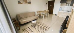 Elegant 2BR M-Town Signature with Panoramic Views