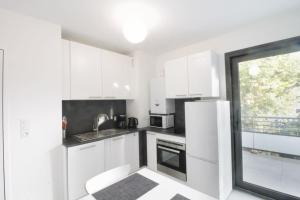 Brand new T2 between lake and city center