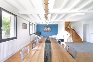 Villas Beautiful villa on the slopes of Lake Aiguebelette! : photos des chambres