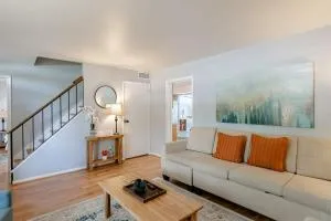 Private Pool & Yard Mins to Dining & University - 莫比尔提尔曼斯角