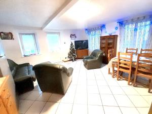 Maisons de vacances Maison spacieuse a Ingersheim avec vue sur la montagne : photos des chambres