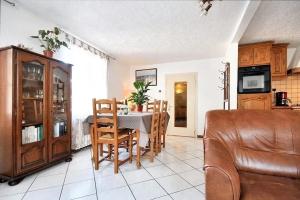 Maison spacieuse à Ingersheim avec vue sur la montagne