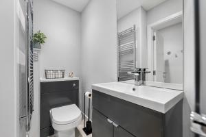 Luxury 1 Bedroom Stunning, Chic Apartment, Central Southampton! Stylish abode Sleeps 4, Great Location! SUMMER SPECIAL OFFER!! - by Blue Puffin Stays
