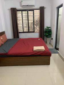 Centre Alley House & Travel