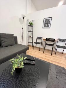 Apartment Central 10A 40qm Wi-Fi free Parking calm back house
