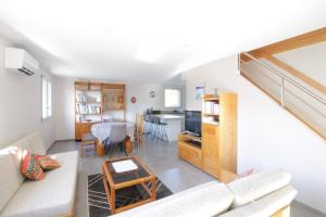 Maisons de vacances Pretty new and comfortable house between towns and lakes : photos des chambres