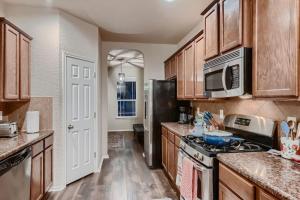 Lxry 4 BR, near attrns (St1)