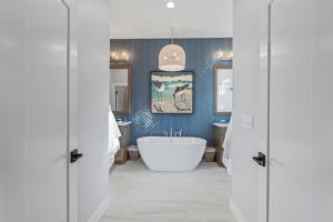 Taj Duval, Sleeps 14, Pool, Lux