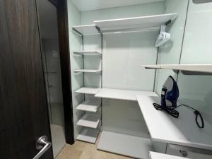 402 - Beautiful Apartament In Heart Of El Poblado