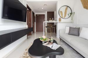 Frank Porter - Reva Residences
