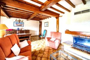 Villas Villa confortable a Milhars avec piscine privee : photos des chambres
