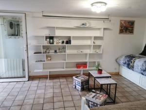 Appartements studio rez-de-chaussee jusqu'a 4 personnes : photos des chambres
