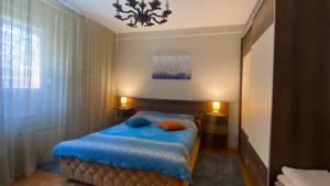 Central Park Apartment