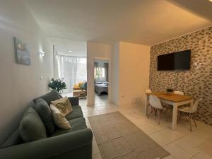 Liwia beautiful apartment in the first Oceanline in Los Cristianos.