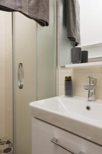 Quiet & Family Friendly, Free Parking, Near Park