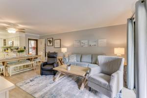 Balcony, Beach and Pool Access Hilton Head Condo!