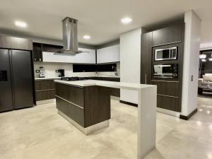 1401, Luxury Penthouse In El Poblado