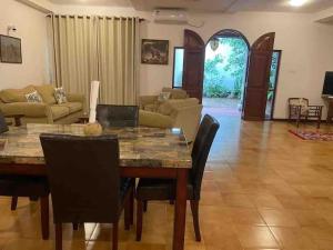 Air conditioned 3 bed home!