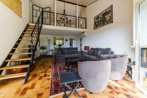 Spacious semidetached house with garden & terrace