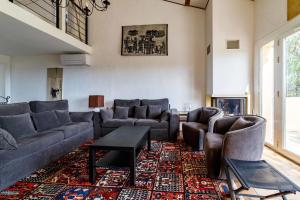 Spacious semidetached house with garden & terrace