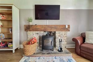 Cosy Coastal Retreat-Dog Friendly