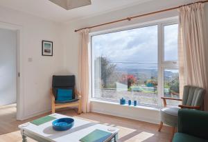 Seanacnoc Cottage overlooking Kenmare Bay