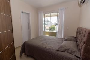 450 - Excelente 3 quartos em Bombas