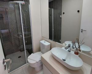 Book Santos Unlimited 817 Elegancia Vista Mar