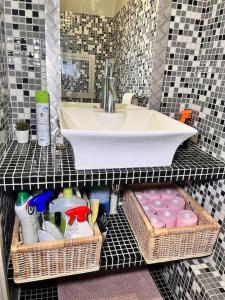 Cozy haven near Paris La Defense Grande Arche