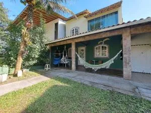 Linda Casa 4 qts churrasqueira Prainha Mambucaba - 塔里图巴