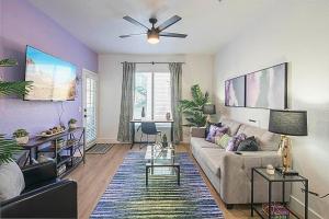 Family Getaway Near Grayhawk Golf , Parking - N244