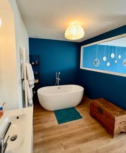 Maisons de vacances Maison en pierre avec jacuzzi : photos des chambres