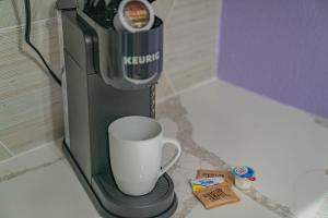 Family Getaway Near Grayhawk Golf , Parking - N244