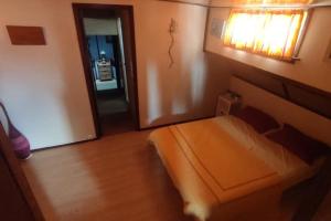 Maisons de vacances Pretty barge in Aigues-Mortes : photos des chambres