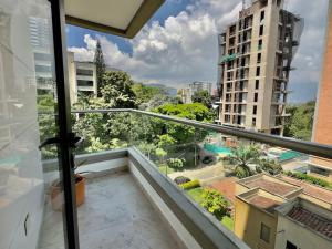 802, Amazing apartment in heart of El Poblado + View!