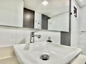 802, Amazing apartment in heart of El Poblado + View!