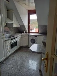 Ferienwohnung Enz, 3 OG. - Niefern-Öschelbronn